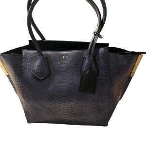Gianni Bini Blue Like Snakeskin Bag